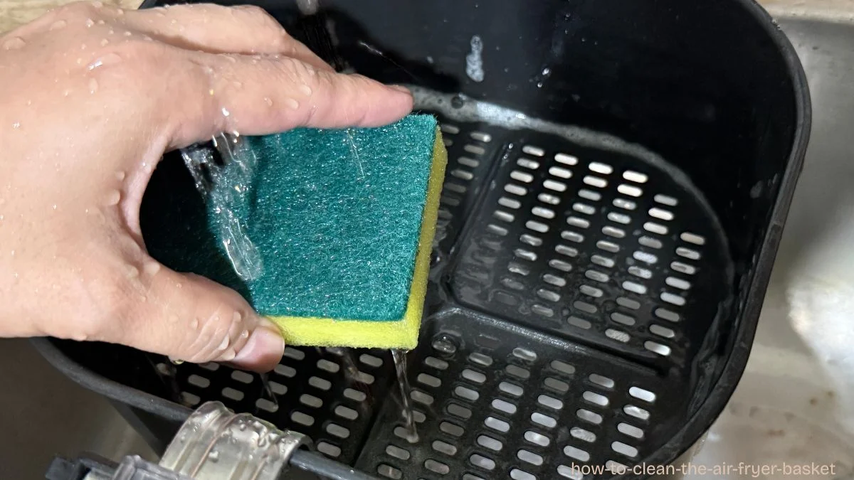 how to clean the air fryer basket