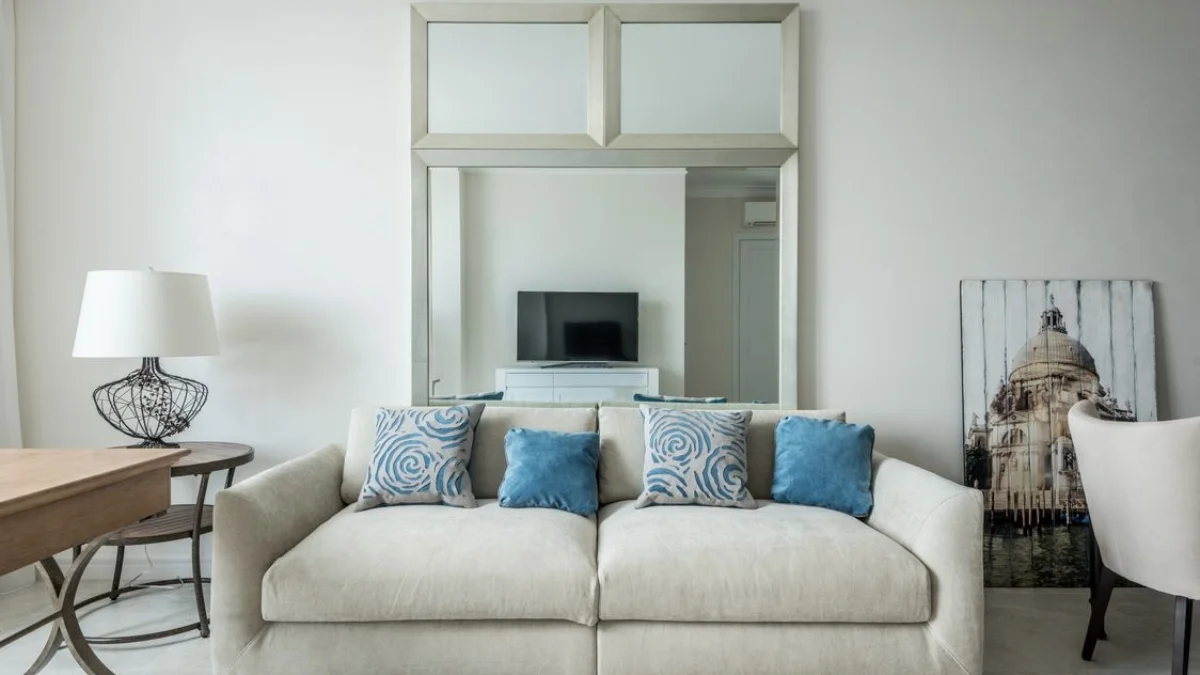 Colour and Fabric Choices That Work in Small Spaces