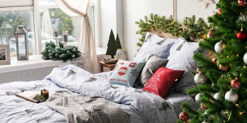 Bedroom Christmas Decor