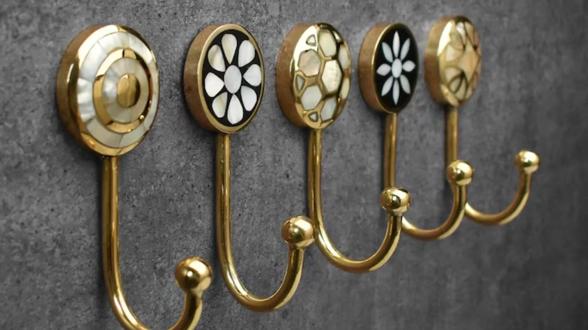  Brass and Gold Wall Hooks