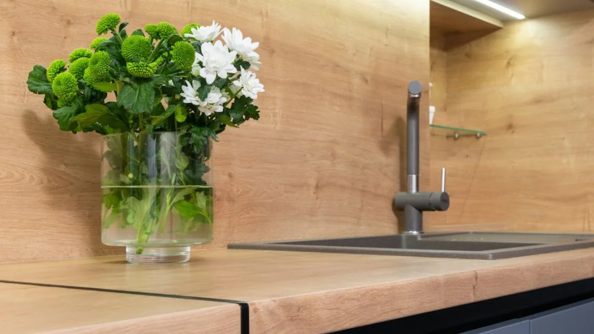 Kitchen Countertop Plants Are a Smart Choice